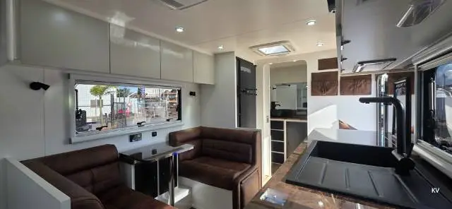 NEW 2026 RESORT RV WHITEHAVEN 20′