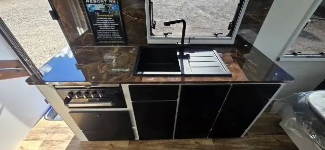 NEW 2026 RESORT RV WHITEHAVEN 20′
