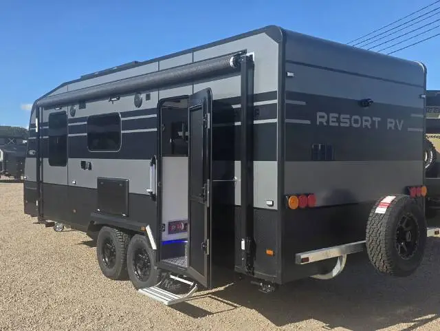 NEW 2026 RESORT RV WHITEHAVEN 20′