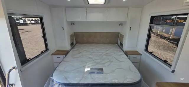 NEW 2026 RESORT RV WHITEHAVEN 18’6″