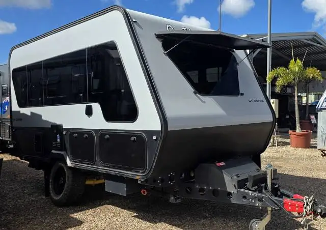 USED 2025 ON THE MOVE CARAVANS CROSSFIRE
