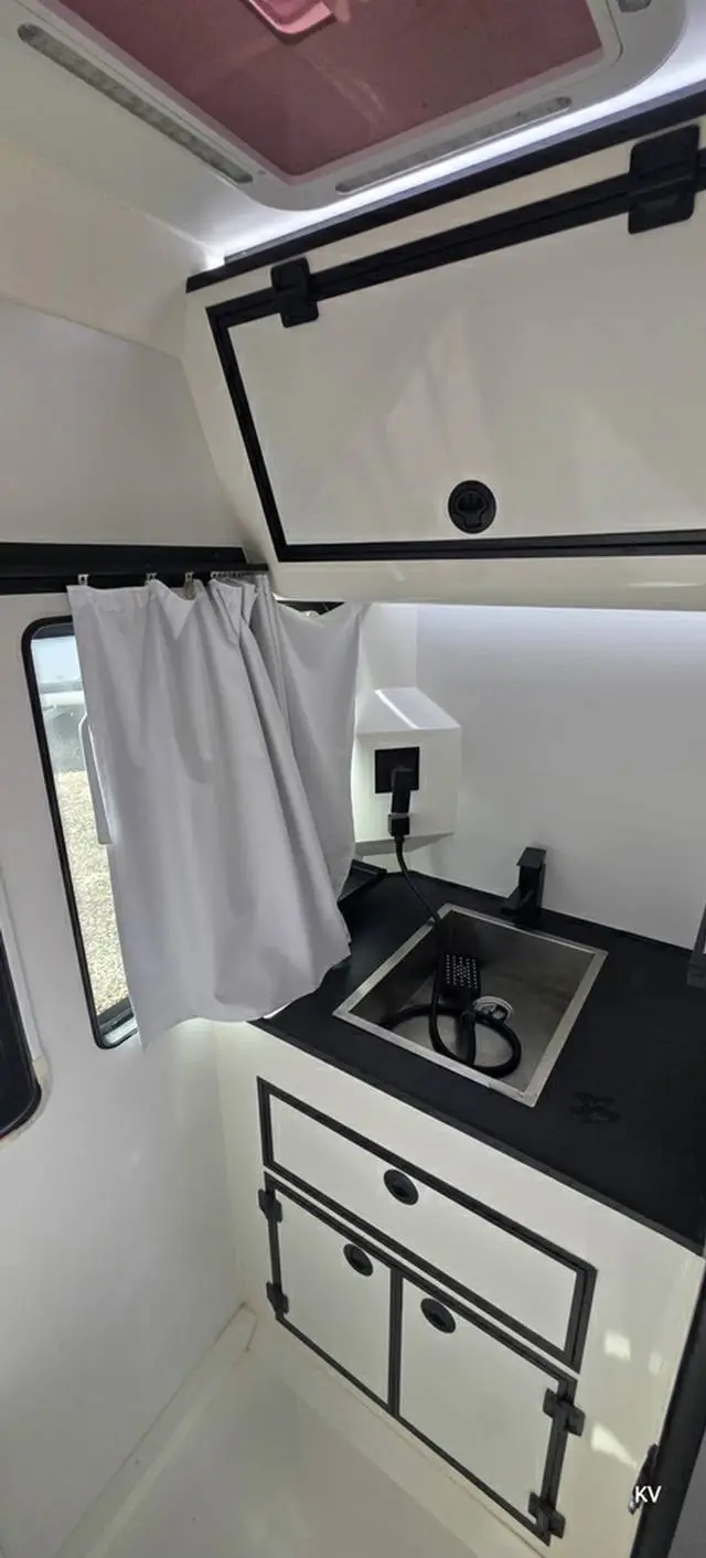 USED 2025 ON THE MOVE CARAVANS CROSSFIRE