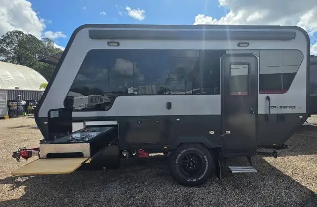 https://media-caravea.syd1.digitaloceanspaces.com/caravans/33EC22000/image-3.webp?q=FKyZMHHc3e