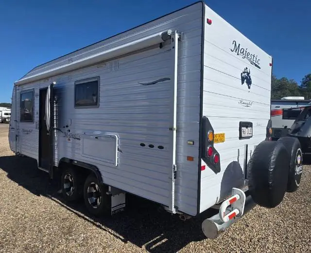 USED 2013 MAJESTIC KNIGHT