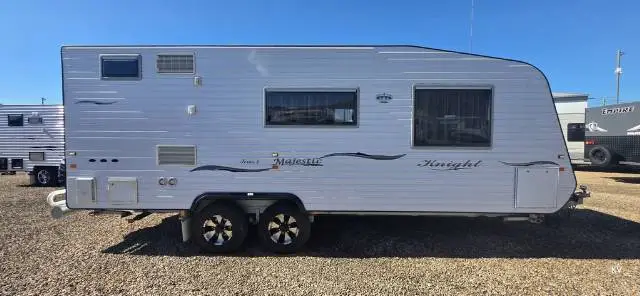 USED 2013 MAJESTIC KNIGHT