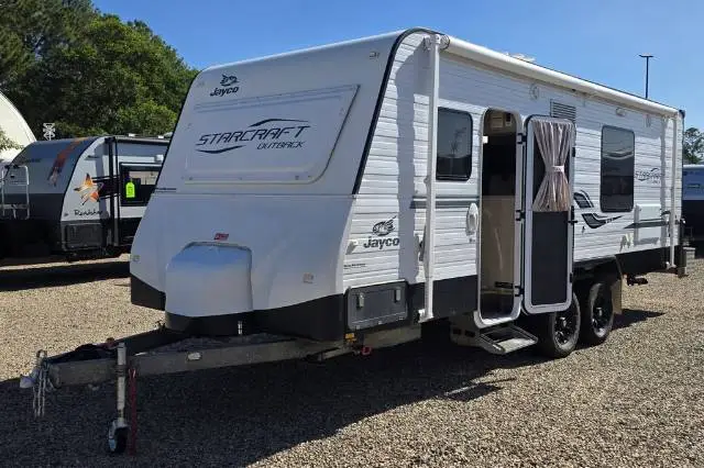 USED 2017 JAYCO STARCRAFT OUTBACK SLIDE OUT