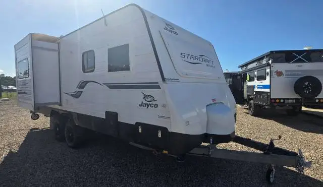 USED 2017 JAYCO STARCRAFT OUTBACK SLIDE OUT