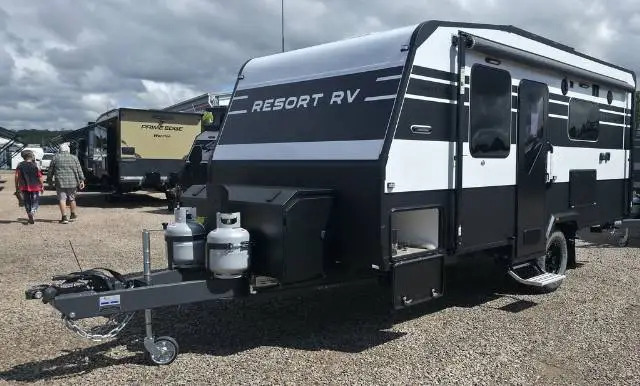 NEW 2026 RESORT RV WHITEHAVEN 18