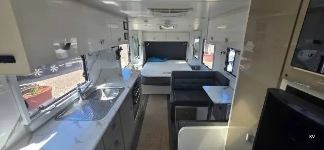 USED 2022 VIVID CARAVANS EXPEDITION XL