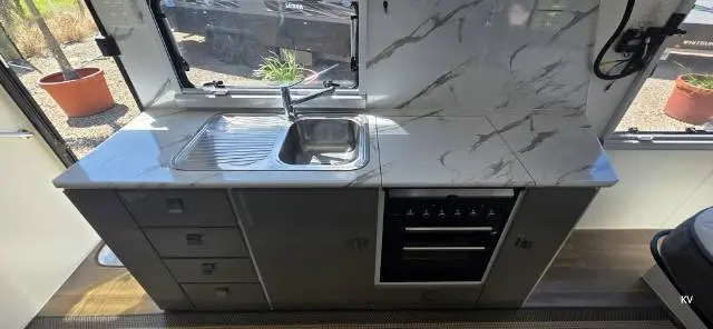 USED 2022 VIVID CARAVANS EXPEDITION XL