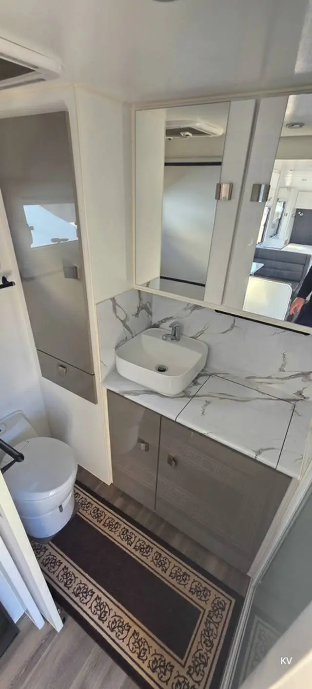 USED 2022 VIVID CARAVANS EXPEDITION XL