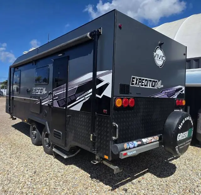 https://media-caravea.syd1.digitaloceanspaces.com/caravans/33EC22368/image-4.webp?q=MHZZ1rA1cC