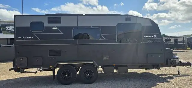 https://media-caravea.syd1.digitaloceanspaces.com/caravans/33EC22909/image-7.webp?q=PkTiY97TE8