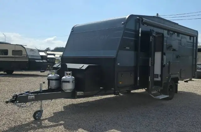 NEW 2026 RESORT RV WHITEHAVEN 18′ F2