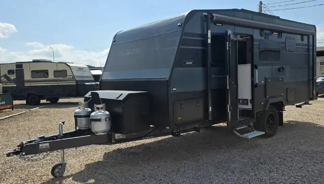 NEW 2026 RESORT RV WHITEHAVEN 18′ F2