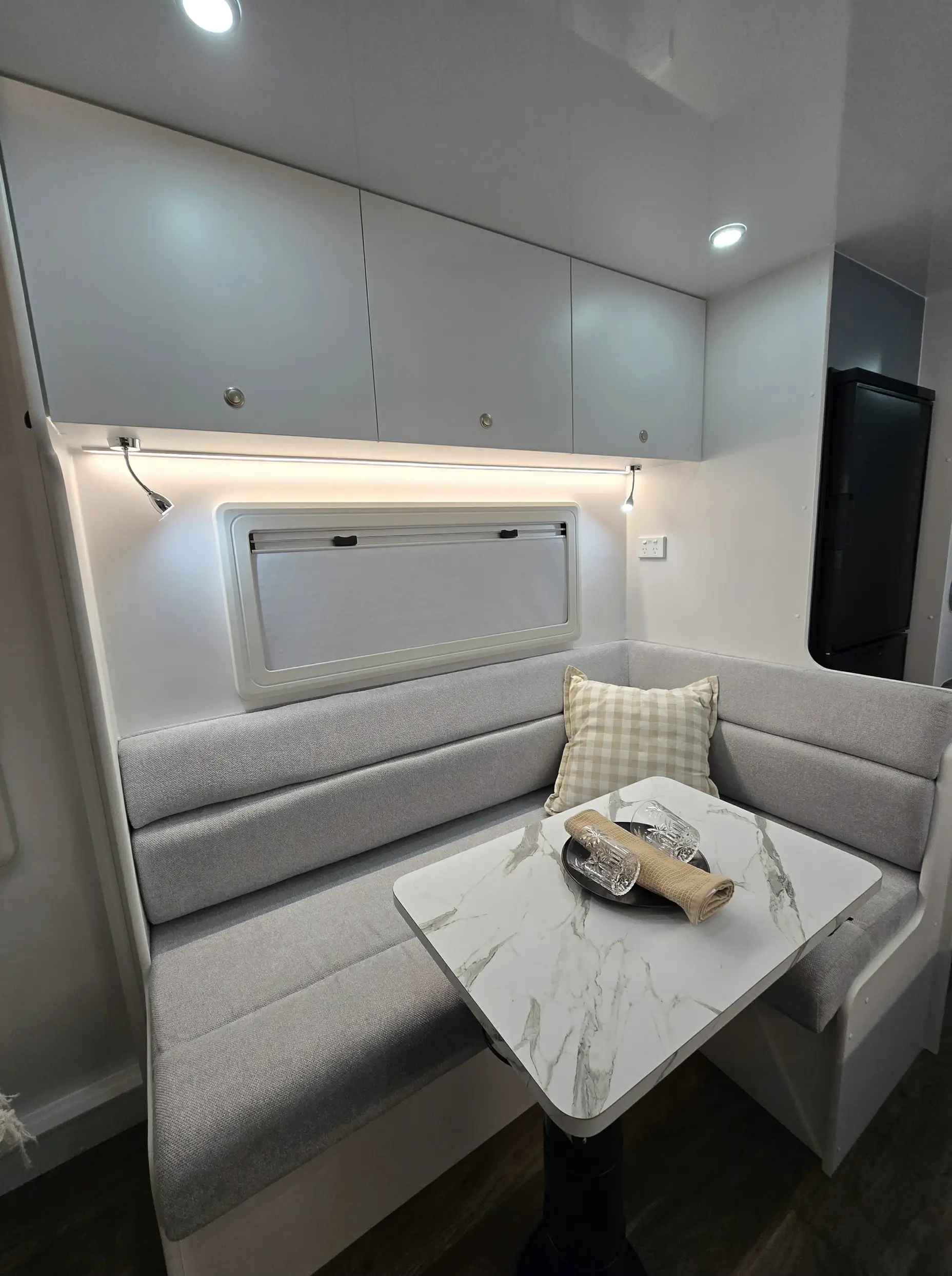 NEW 2025 DREAMHAVEN 21 SERIES Image