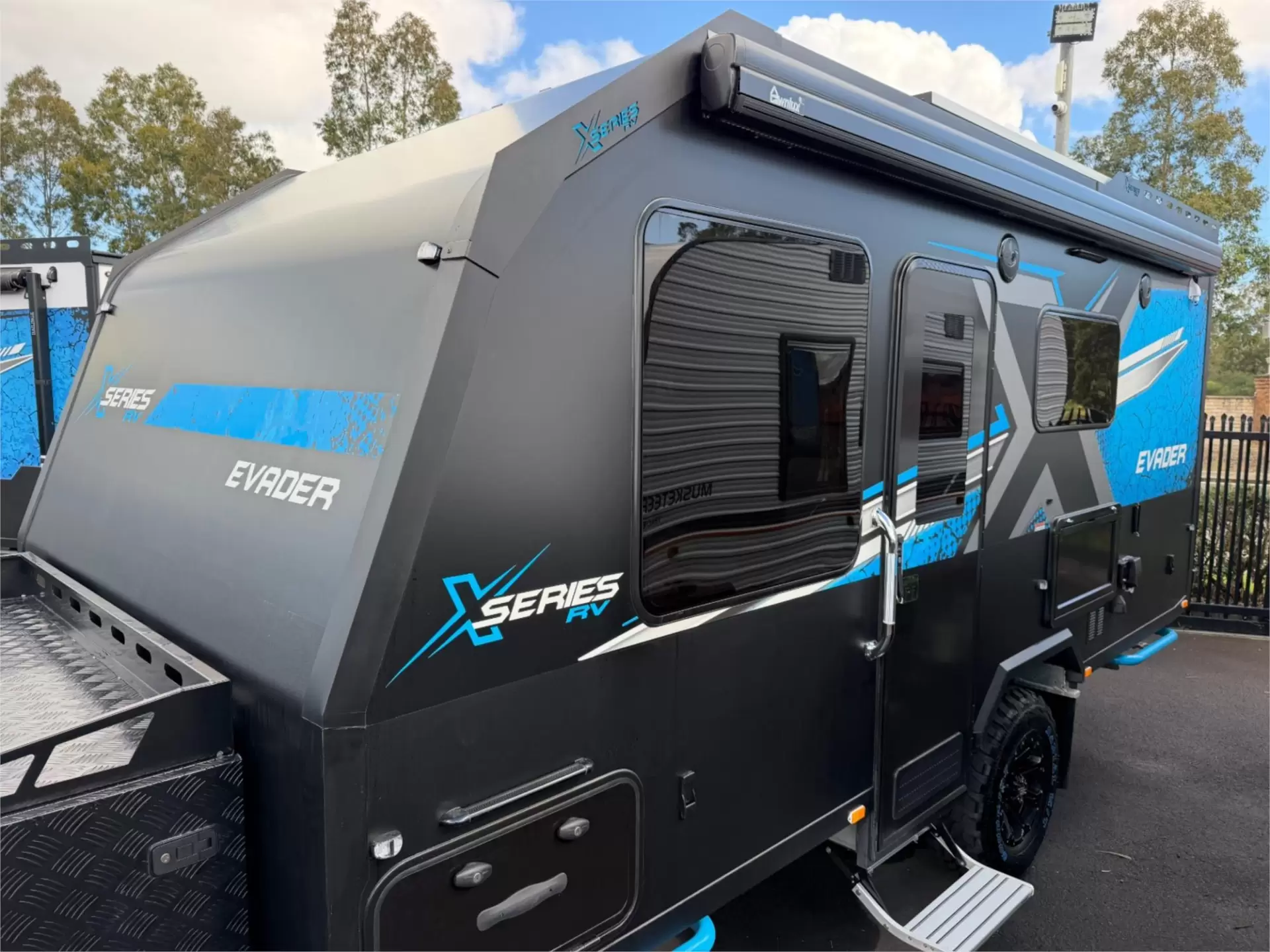 X Series EVADER