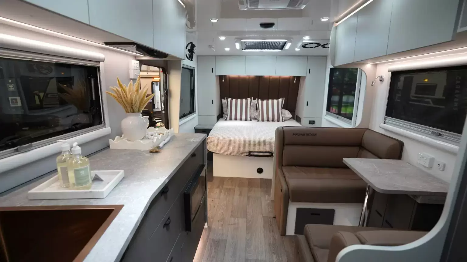 Odyssey ATX interior image 1