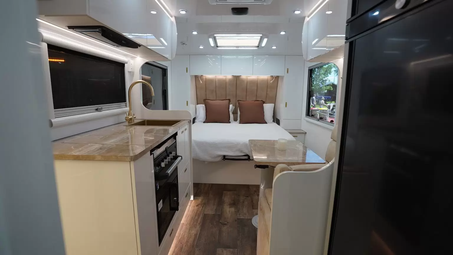 Xplorer interior image 1