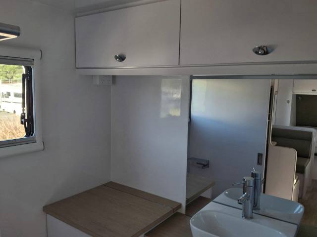 NEW 2025 NEWGEN CARAVANS NGB 19 CARAVAN 1 AXLE