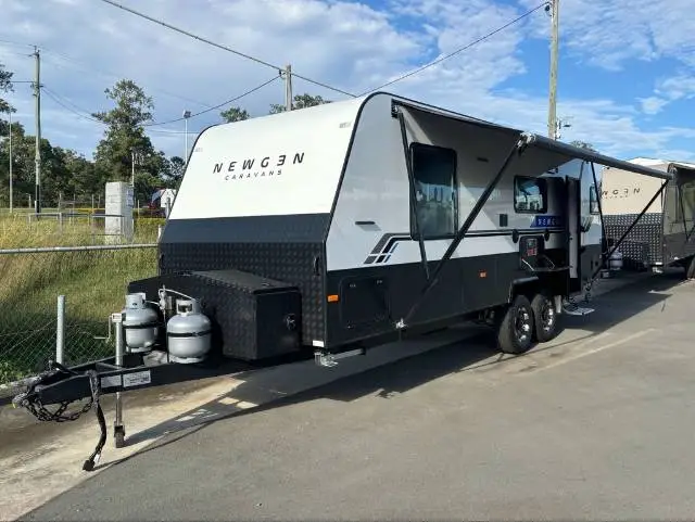 https://media-caravea.syd1.digitaloceanspaces.com/caravans/35EC15880/image-0.webp?q=MoHiPHjk1f
