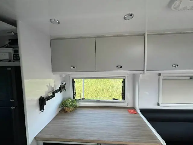 NEW 2025 NEWGEN CARAVANS NGC24 CLUB LOUNGE
