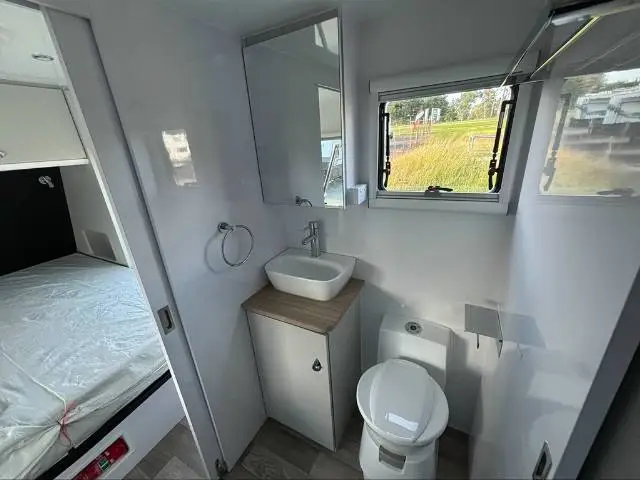 NEW 2025 NEWGEN CARAVANS NGC24 CLUB LOUNGE