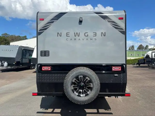 https://media-caravea.syd1.digitaloceanspaces.com/caravans/35EC21630/image-3.webp?q=SGd5zmchOX