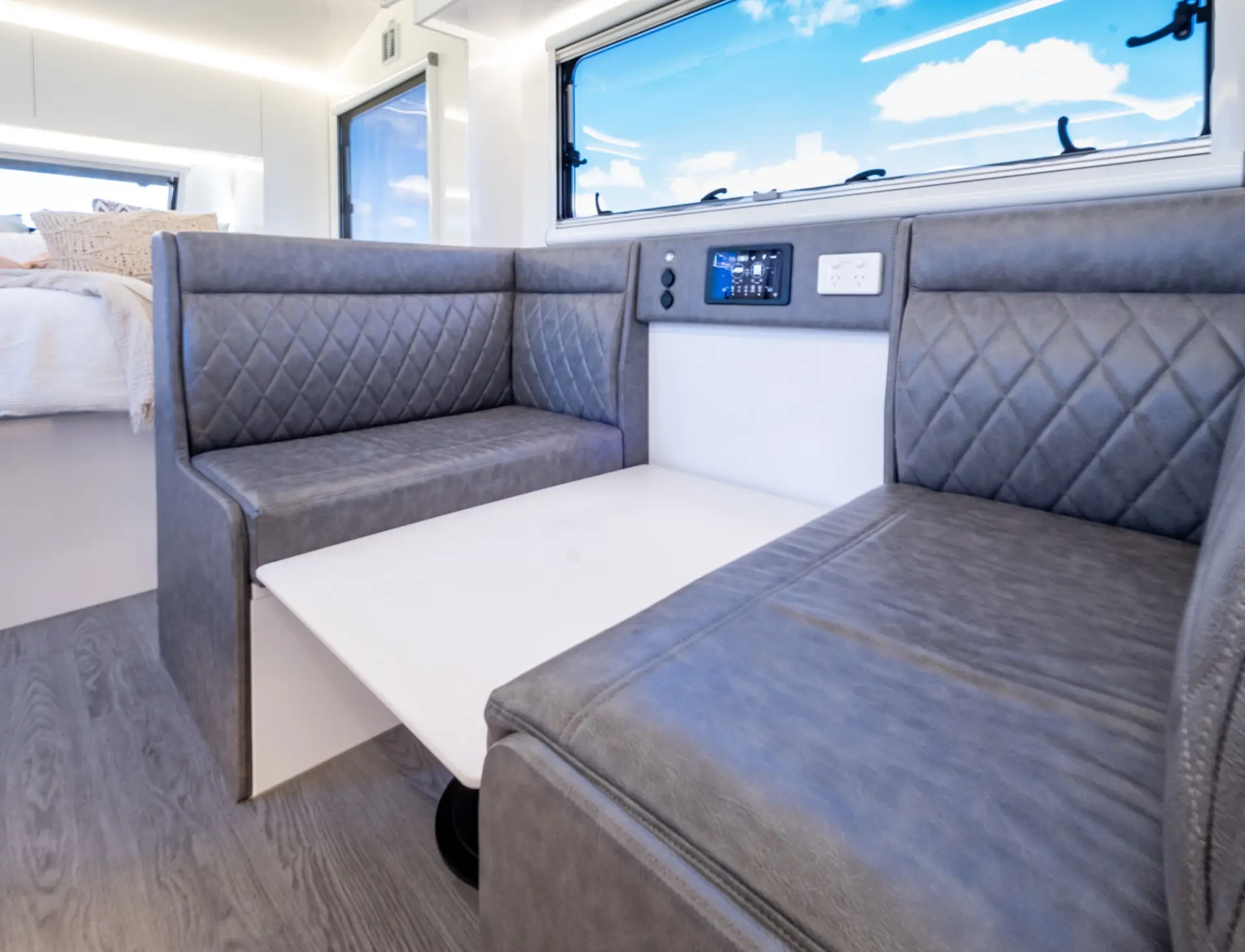 Elysium 21'6 Couples — photo 46