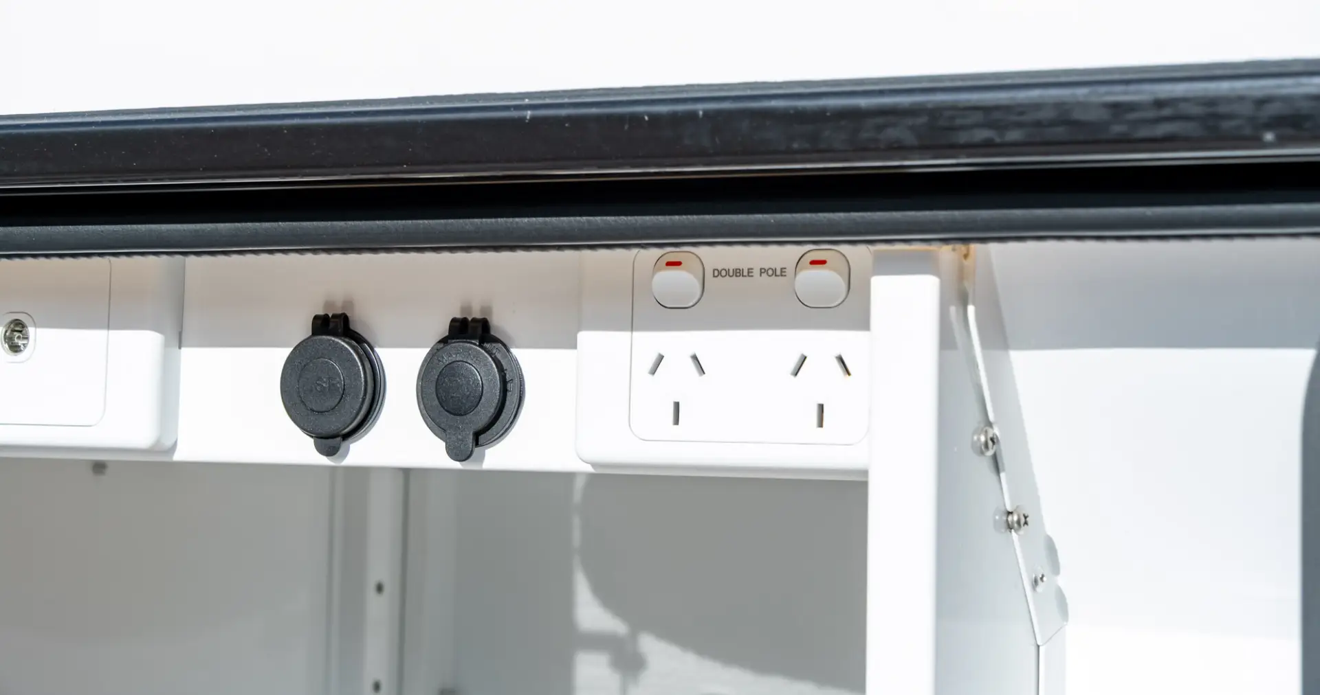 2026 Nirvana 16' Family Hard Top — photo 6