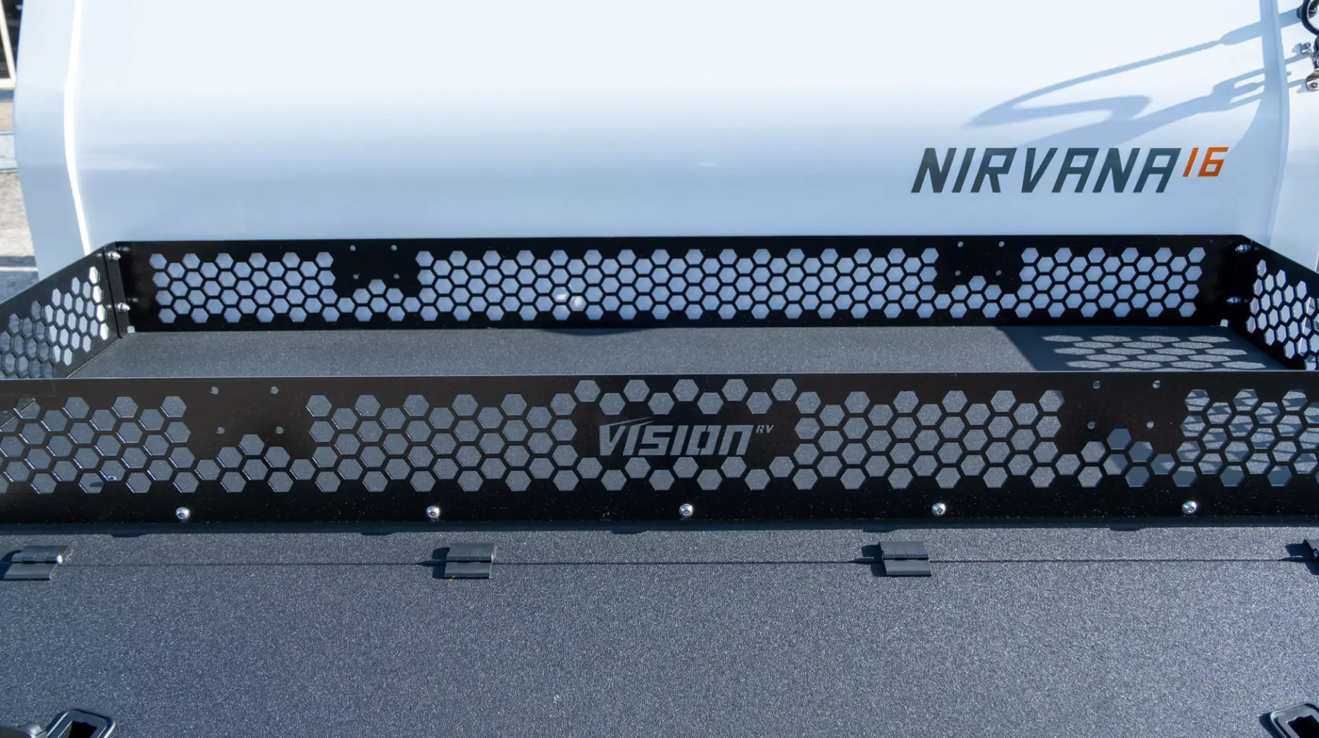 2026 Nirvana 16' Family Hard Top — photo 9