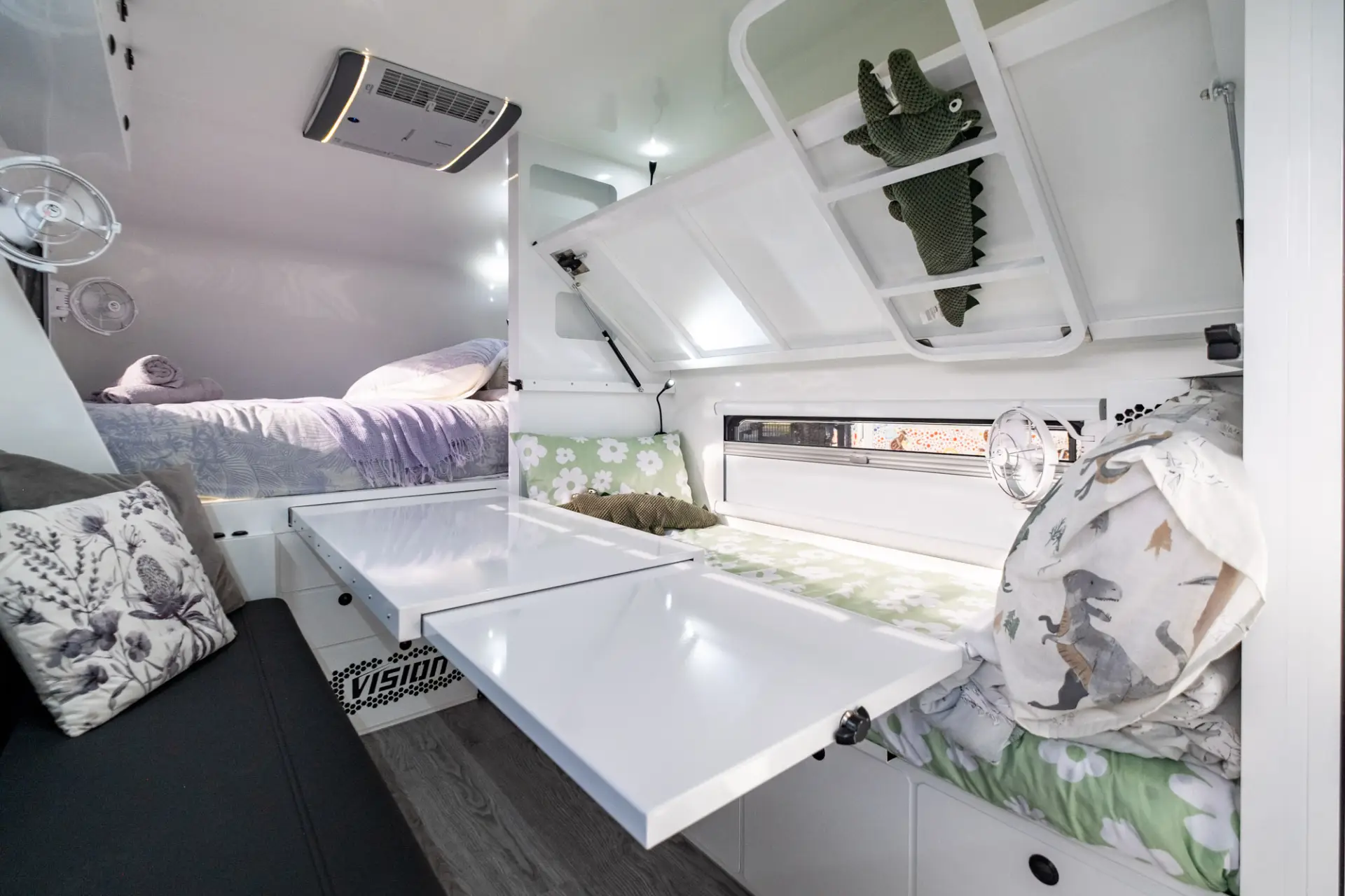2026 Nirvana 16' Family Hard Top — photo 25