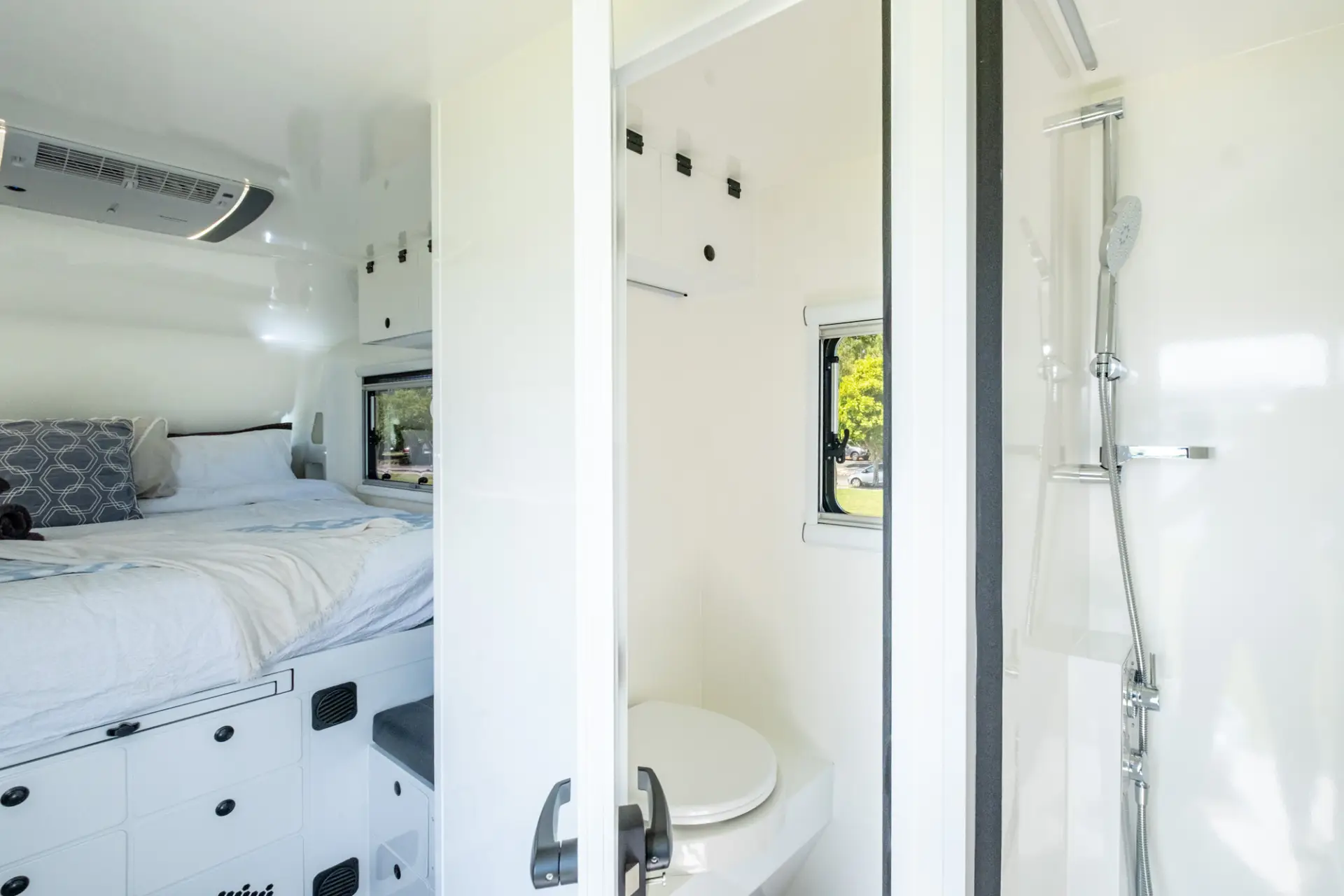 2026 Vision RV Nirvana 16C Hard Top — photo 38