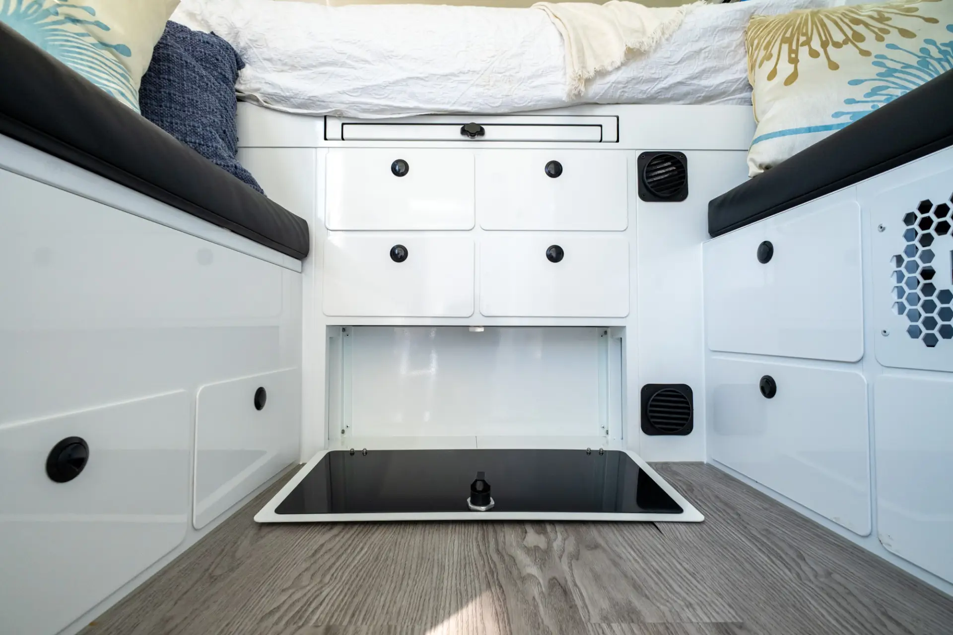 2026 Vision RV Nirvana 16C Hard Top — photo 24