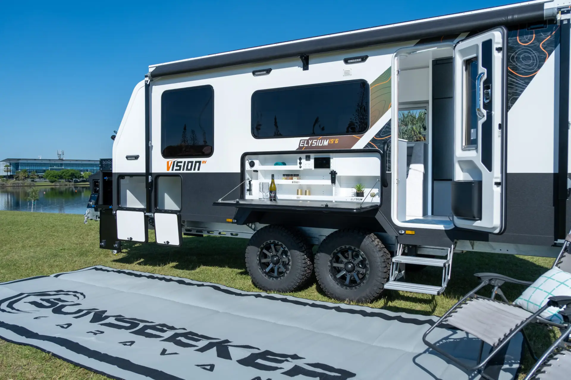 2026 Vision RV Elysium 19'6 Couples — photo 20
