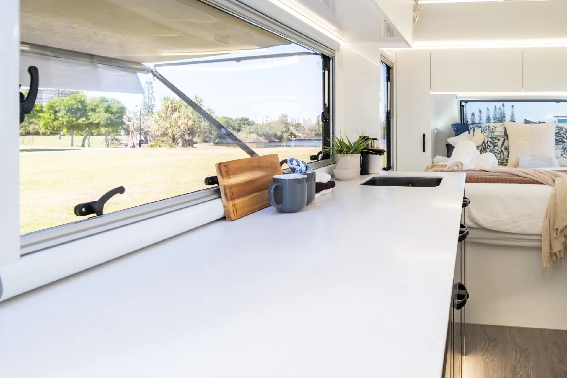 2026 Vision RV Elysium 19'6 Couples — photo 47