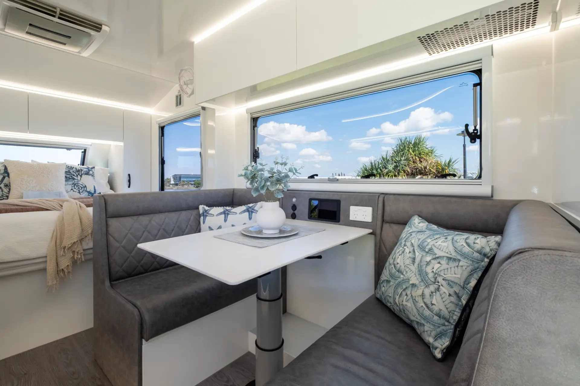 2026 Vision RV Elysium 19'6 Couples — photo 53