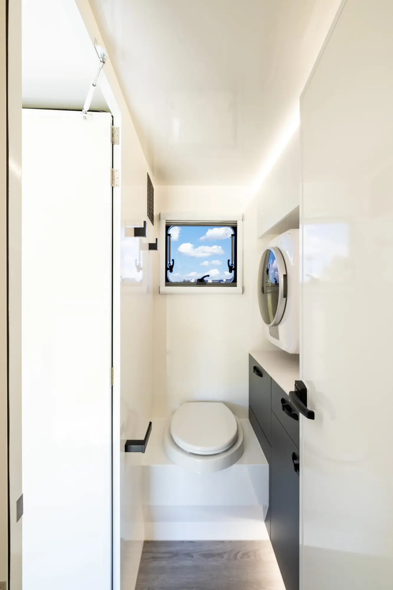 2026 Vision RV Elysium 19'6 Couples — photo 43
