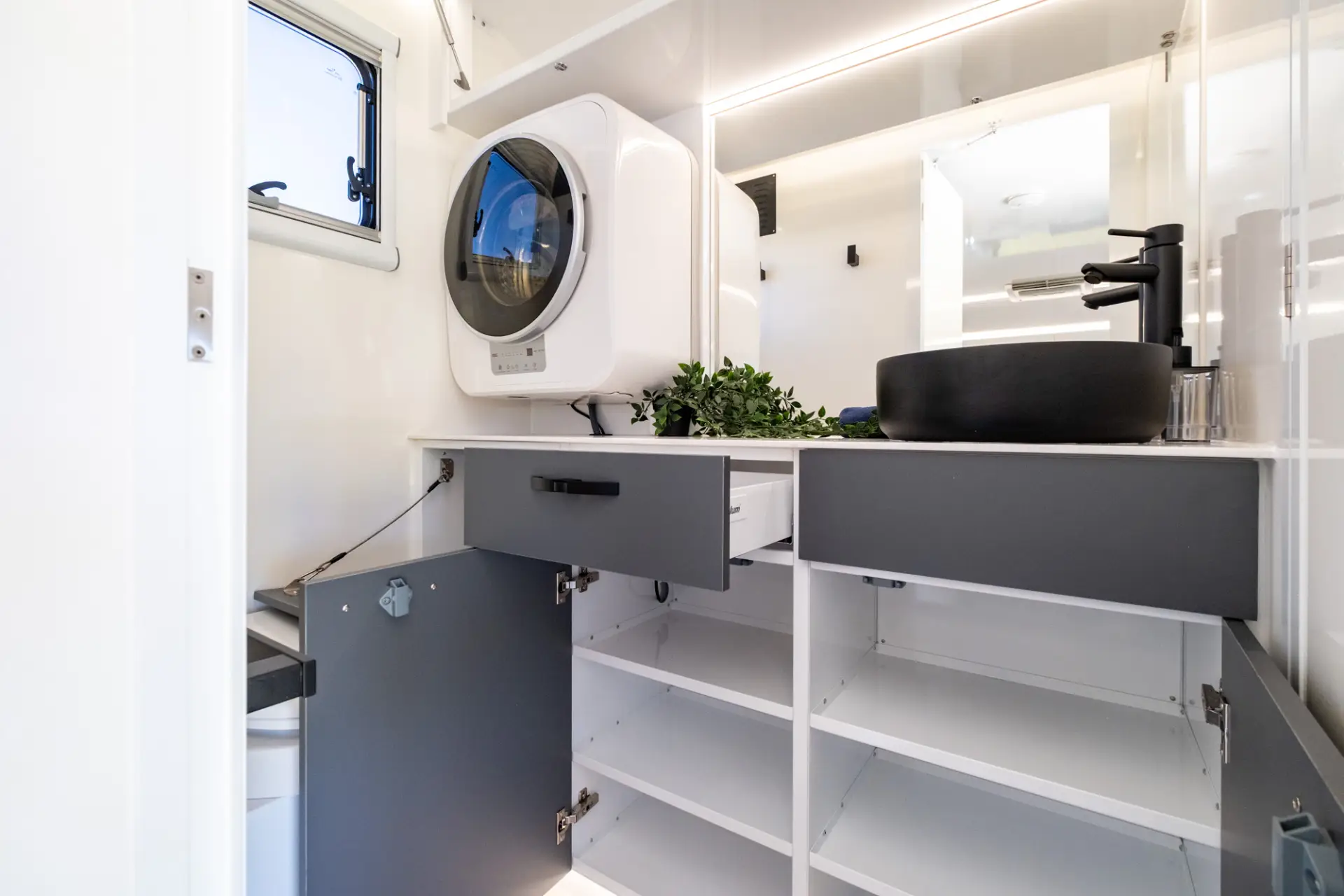2026 Vision RV Elysium 19'6 Couples — photo 44