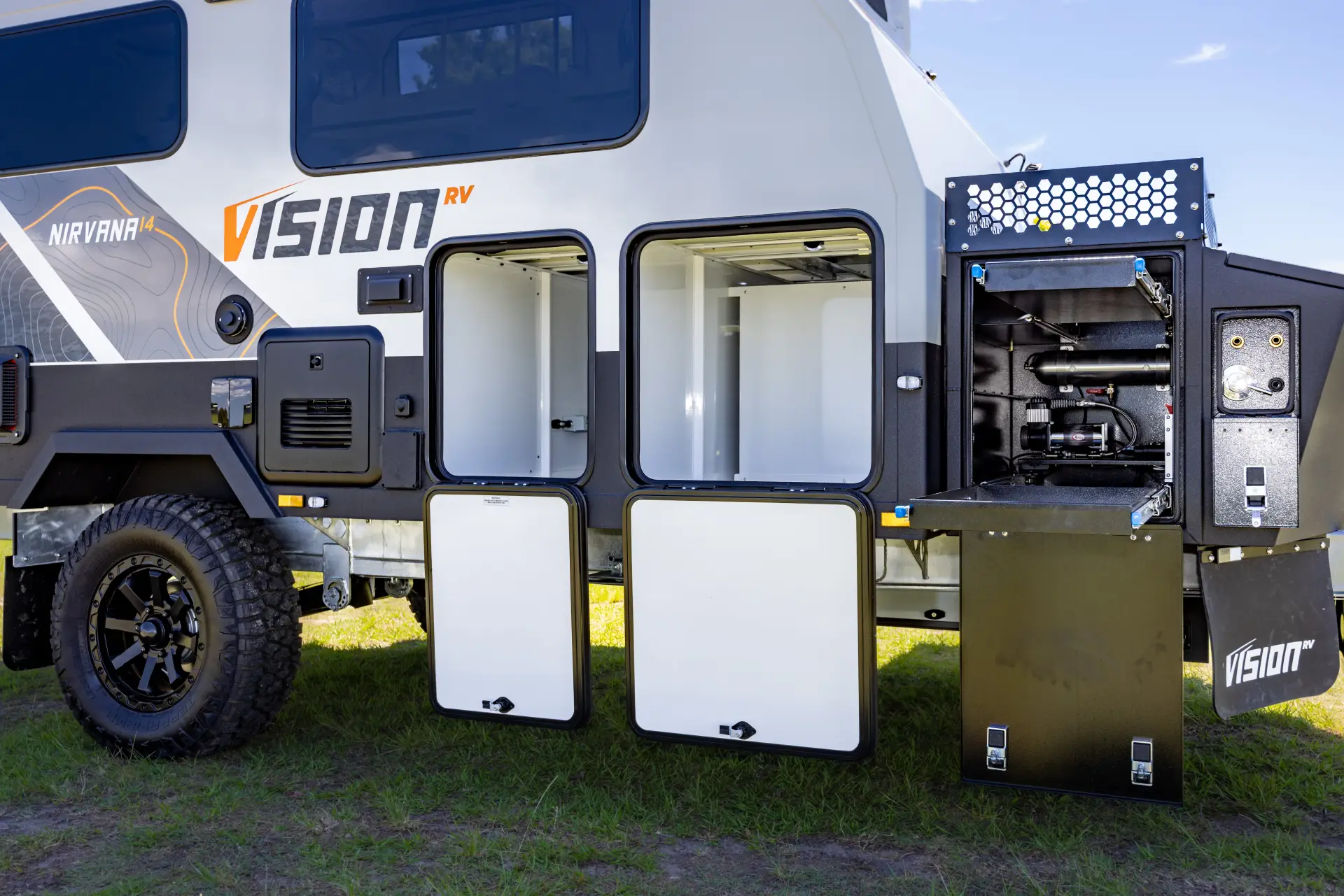 2026 Vision RV Nirvana 14 Hybrid — photo 10
