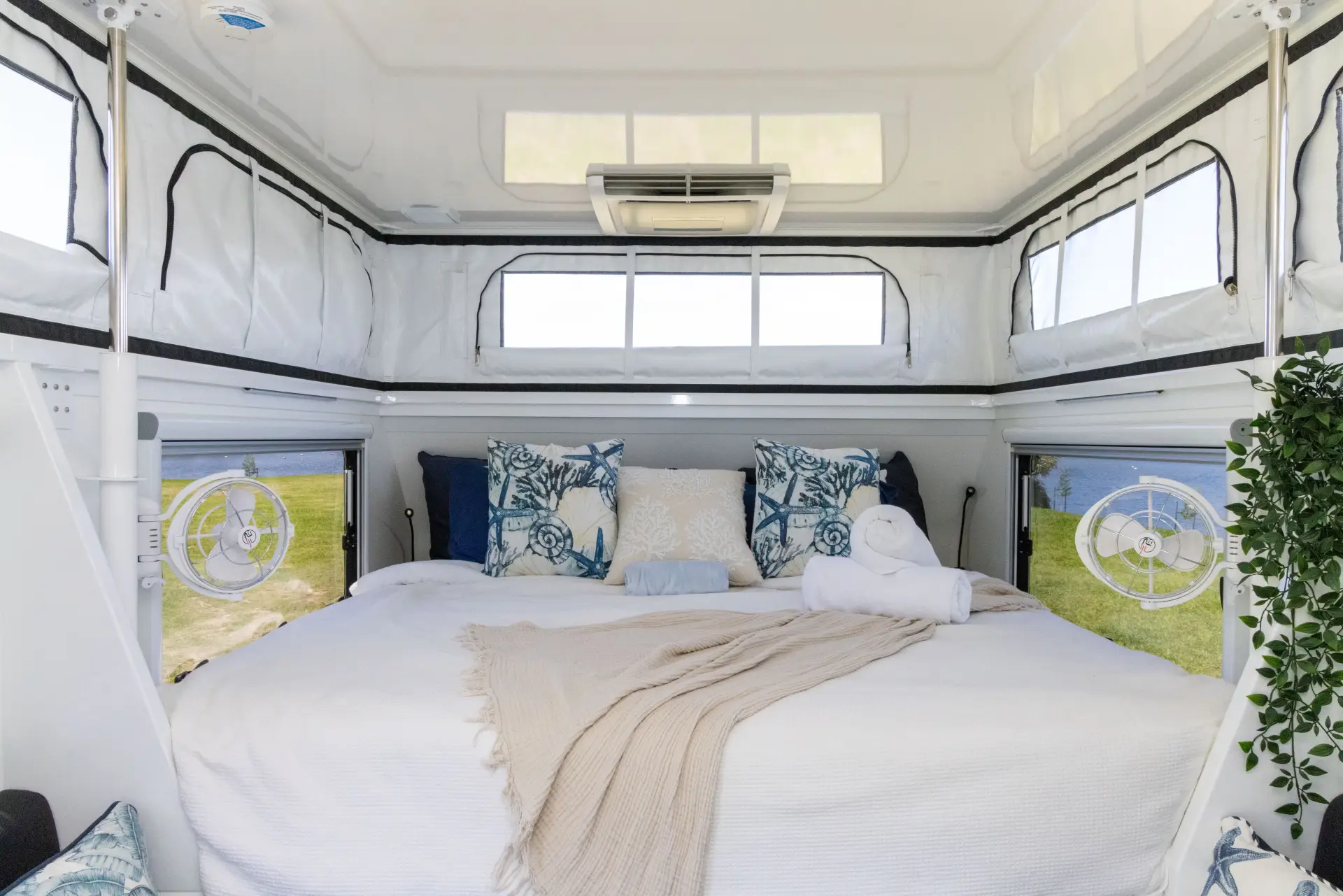 2026 Vision RV Nirvana 14 Hybrid — photo 17