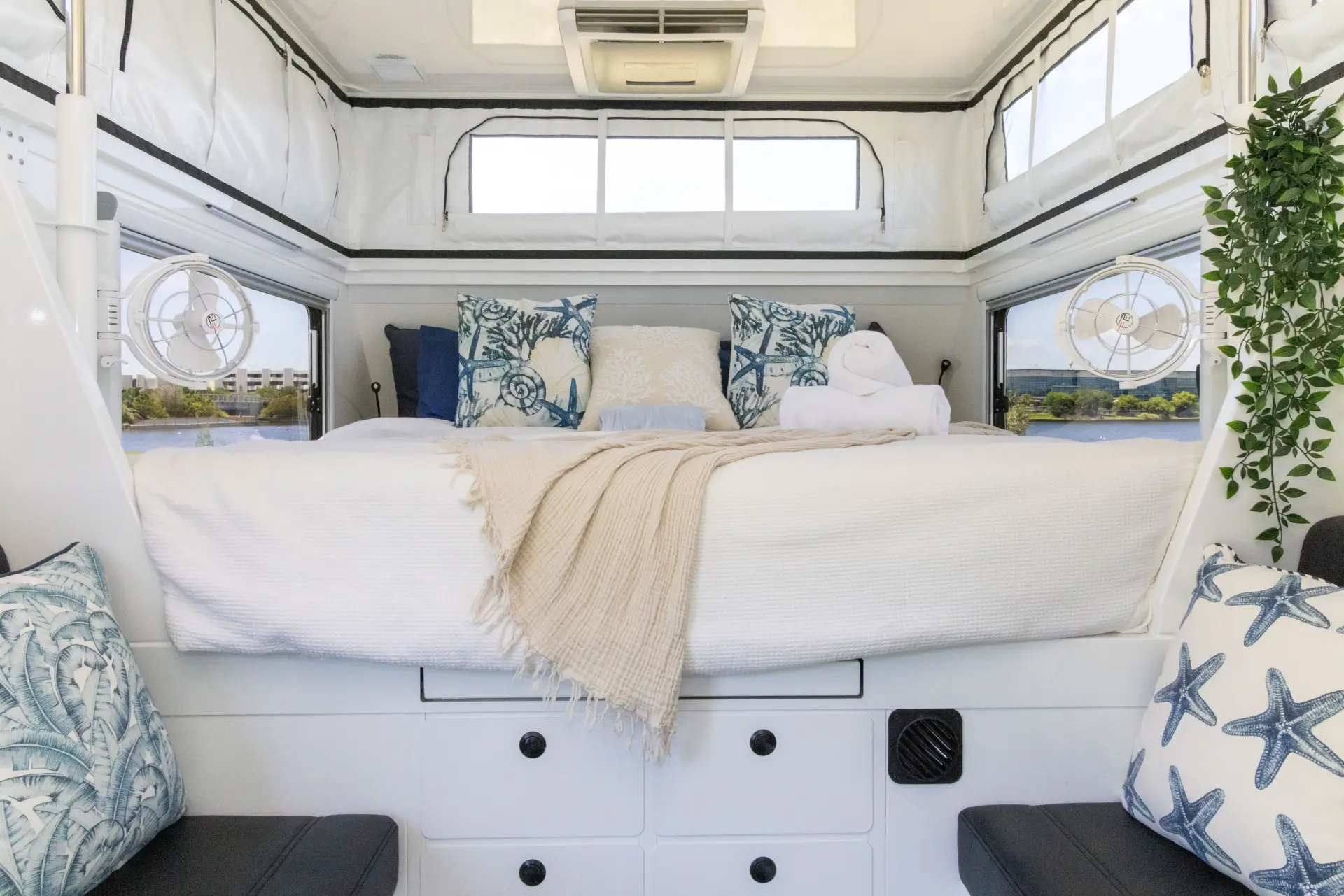 2026 Vision RV Nirvana 14 Hybrid — photo 18