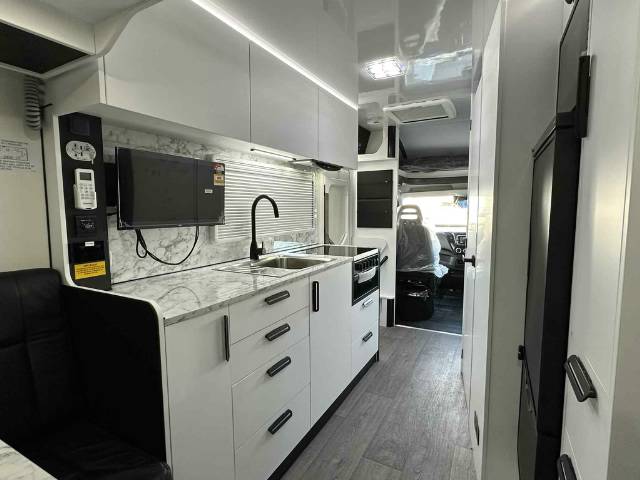 NEW 2026 AVIDA BRUNY B7042 MOTORHOME AUTOMATIC