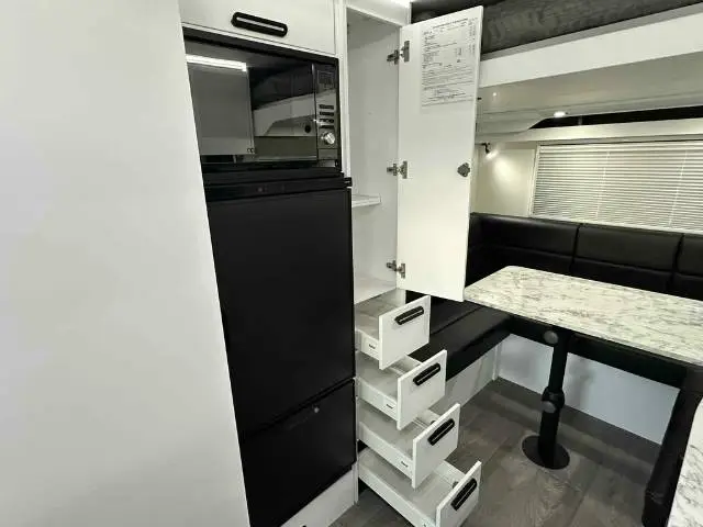 NEW 2026 AVIDA BRUNY B7042