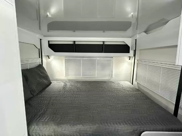 NEW 2026 AVIDA BRUNY B7042