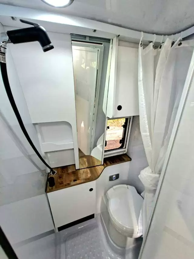 NEW 2025 AVIDA TREK V6452 4 BERTH