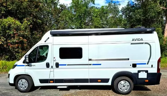 NEW 2025 AVIDA TREK V6452 4 BERTH