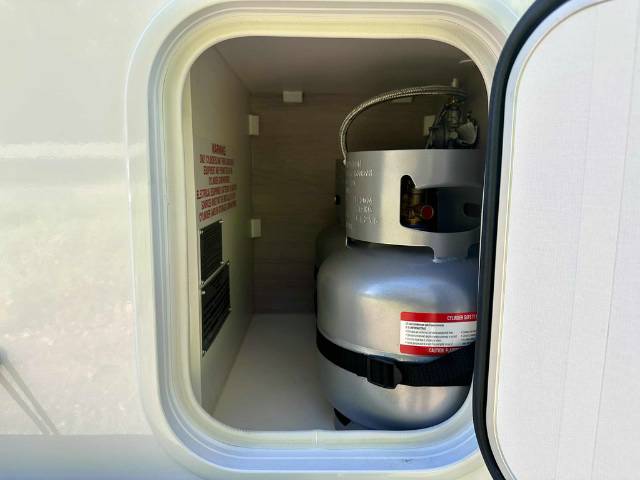 NEW 2026 AVIDA LEURA B6942 MOTORHOME SERIES 2