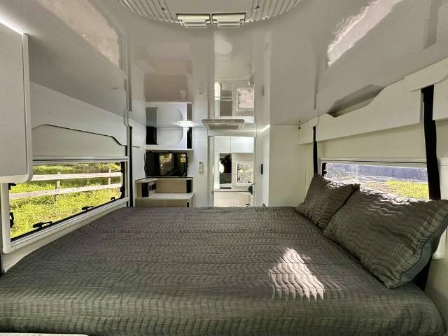 NEW 2026 AVIDA LEURA B6942 MOTORHOME SERIES 2