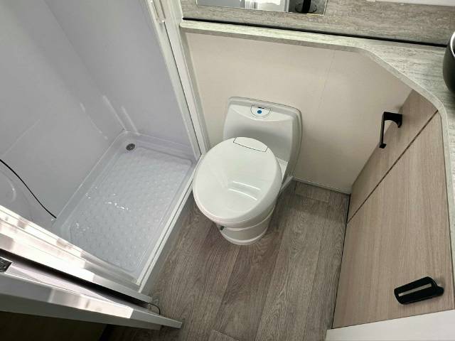 NEW 2026 AVIDA LEURA B6942 MOTORHOME SERIES 2